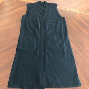 Black Cashmere long vest  pockets & ribbed back